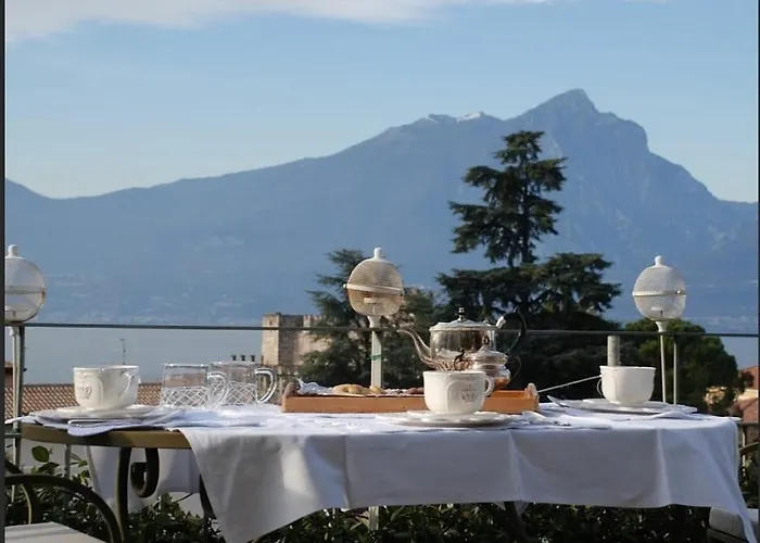 Casa Antichita Villa Torri Del Benaco